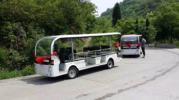 福玛燃油观光车服务于广元剑门关景区